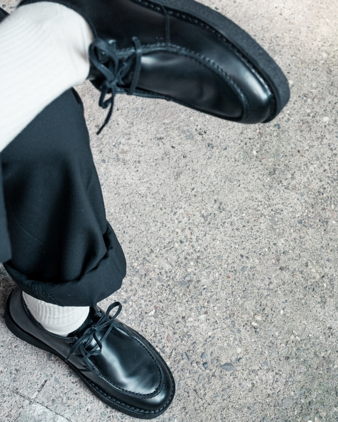 EWALDI LOW – SCHWARZES POLIDO-LEDER