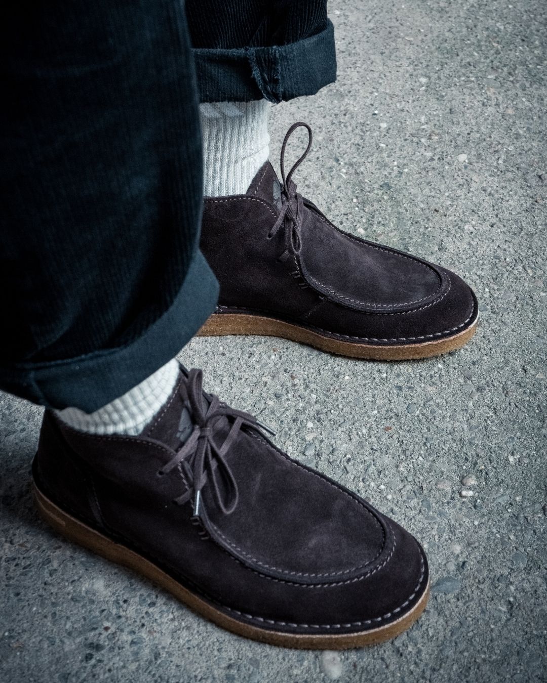 EWALDI - Espresso Suede