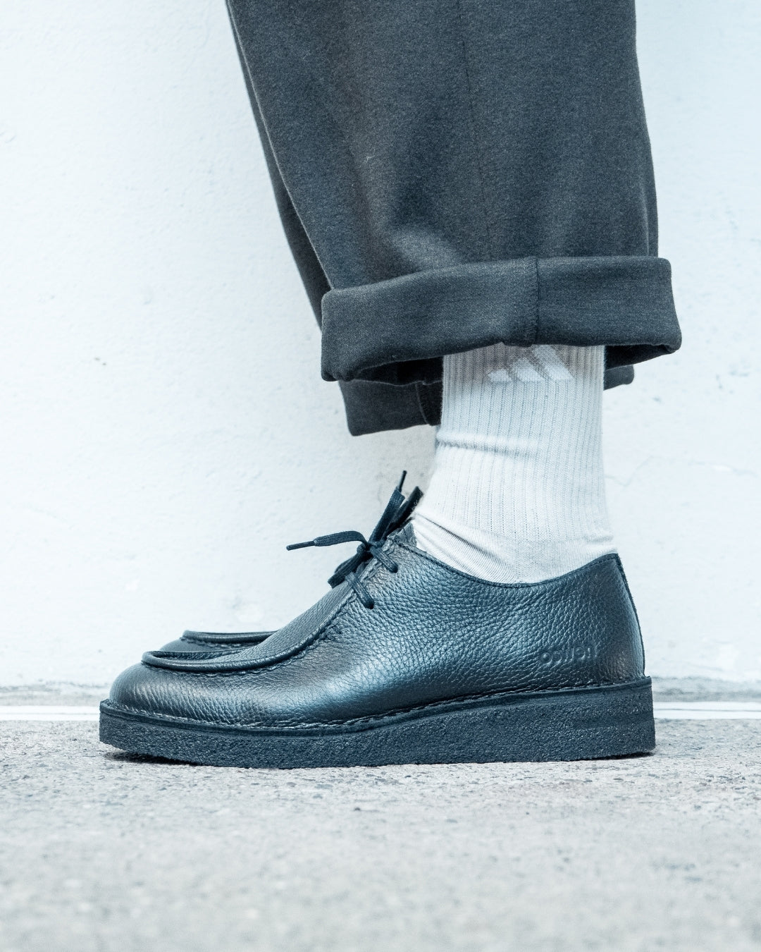 EWALDI LOW TUMBLED - BLACK