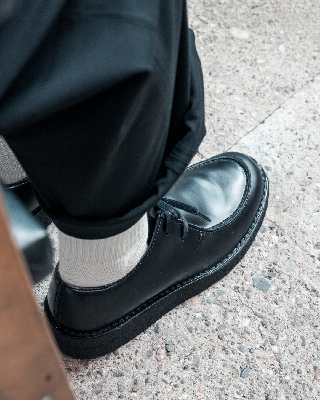 EWALDI LOW – SCHWARZES POLIDO-LEDER