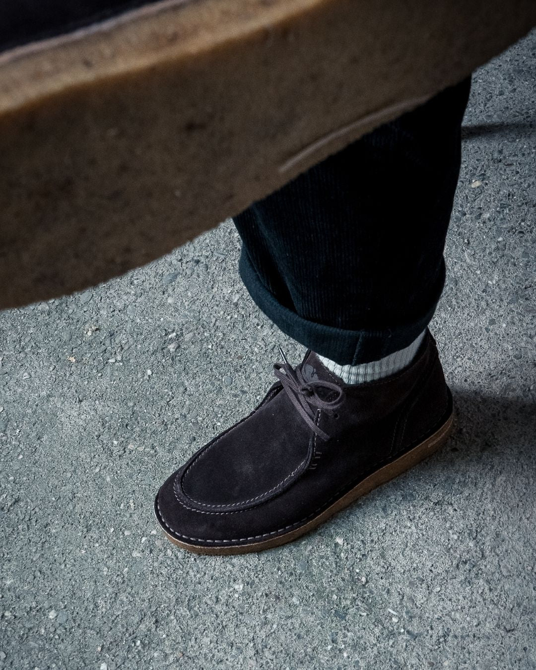EWALDI - Espresso Suede